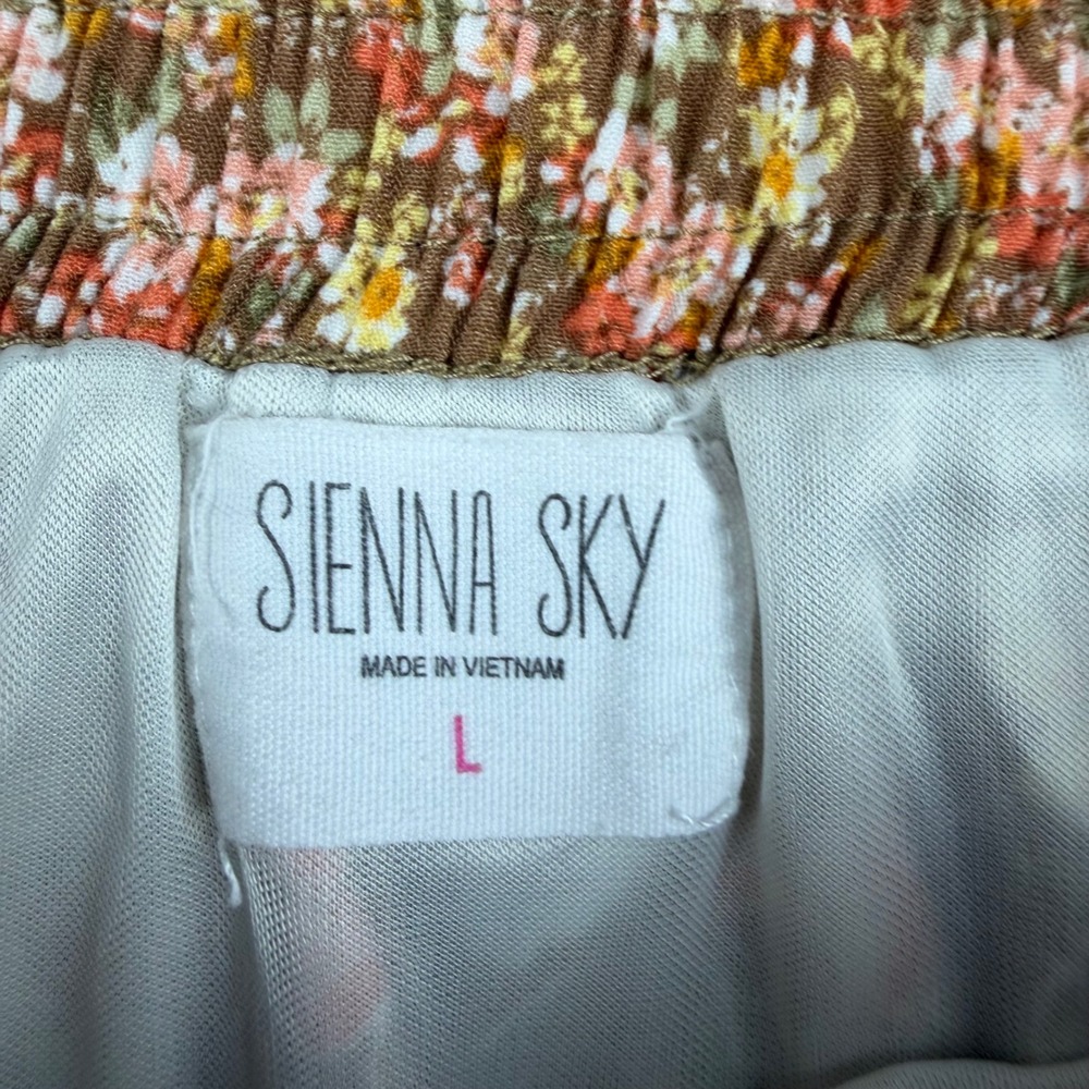 Sienna Sky Ruffle Mini Skirt Women's L Brown Floral Smocked Tiered 02CS258 - Picture 2 of 7